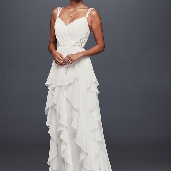 David's Bridal Dresses & Skirts - David's Bridal wedding dress, size 14